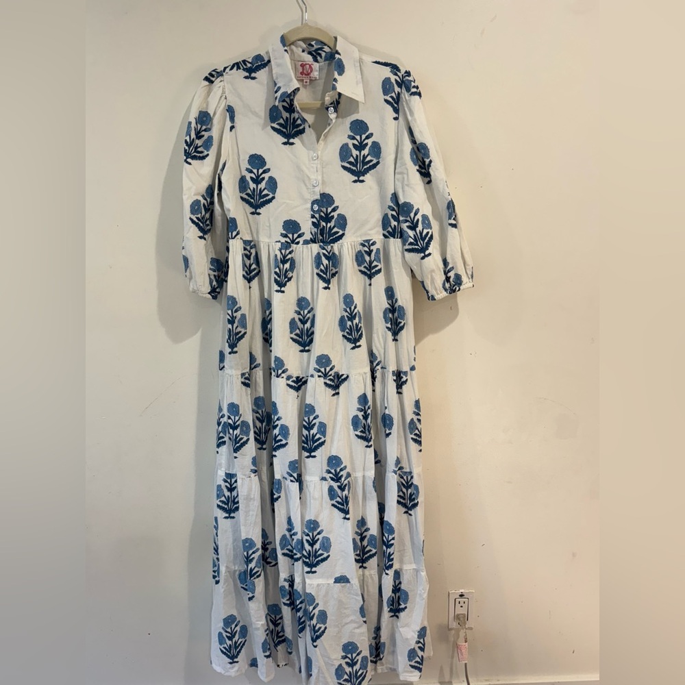 Victoria Dunn Floral Blue and White Women's Dress
